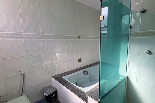 Banheiro de apartamento para alugar com 4 quartos, 248m² em Vila Nova, Cabo Frio