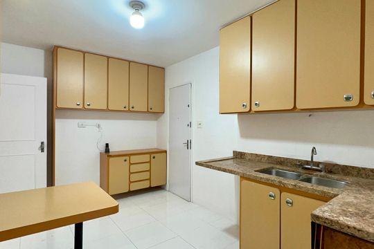 Cozinha de apartamento para alugar com 3 quartos, 119m² em Jardim Paulista, São Paulo