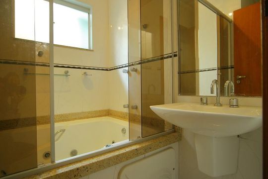 Banheiro dos Quartos  de casa à venda com 3 quartos, 225m² em Jardim Montreal, São Bernardo do Campo