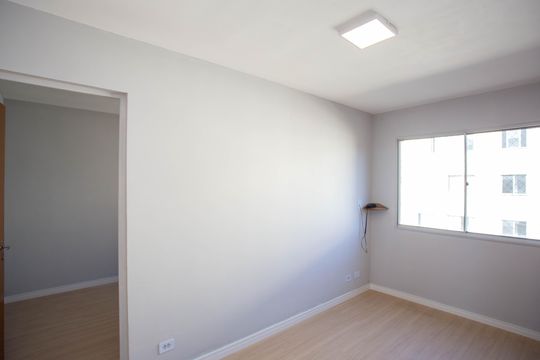 Sala de apartamento à venda com 2 quartos, 46m² em Casa Grande, Diadema