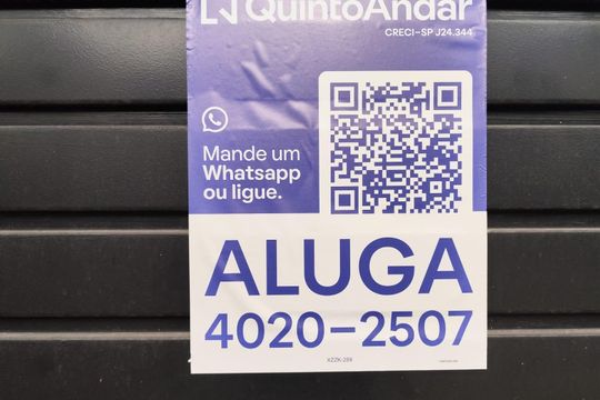 Plaquinha de casa para alugar com 3 quartos, 220m² em Cidade Monções, São Paulo
