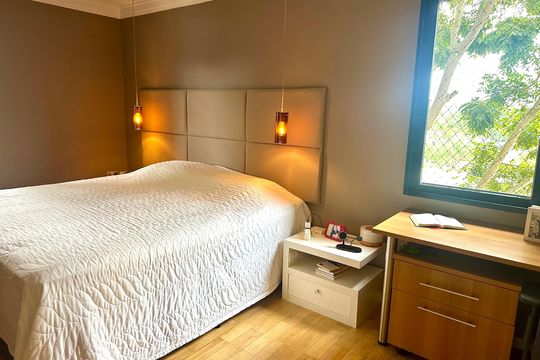 Quarto 1 de apartamento para alugar com 2 quartos, 78m² em Santo Amaro, São Paulo