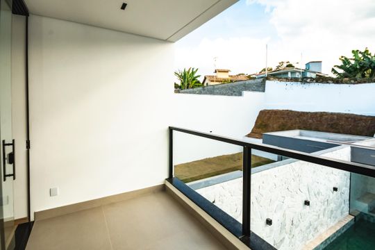 Casa à venda com 4 quartos, 260m² em Bandeirantes (pampulha), Belo Horizonte
