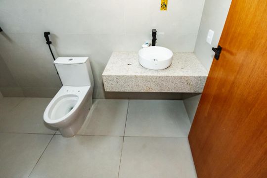 Casa à venda com 4 quartos, 260m² em Bandeirantes (pampulha), Belo Horizonte