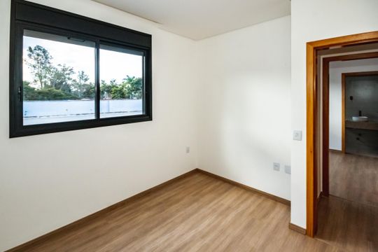 Casa à venda com 4 quartos, 260m² em Bandeirantes (pampulha), Belo Horizonte