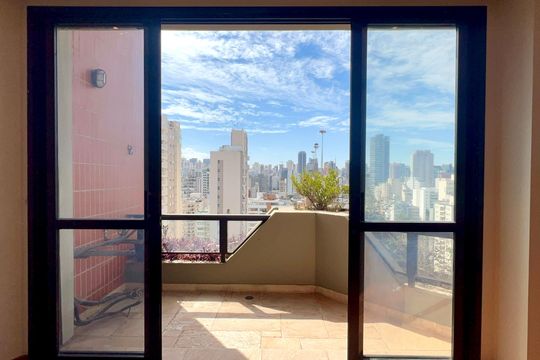 Varanda de apartamento para alugar com 3 quartos, 145m² em Pinheiros, São Paulo