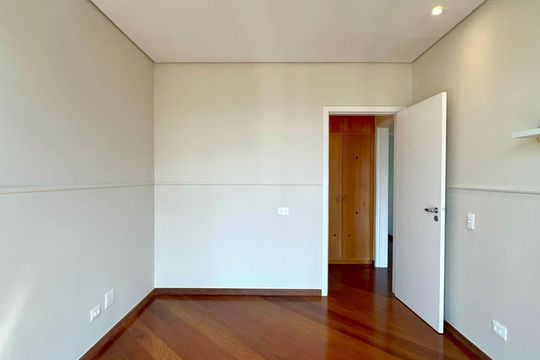 Quarto 2 de apartamento para alugar com 3 quartos, 145m² em Pinheiros, São Paulo