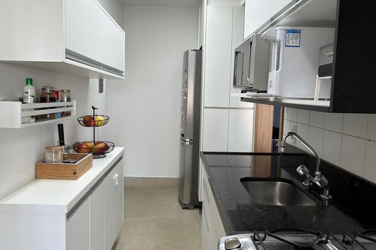 Cozinha de apartamento à venda com 3 quartos, 100m² em Santo Amaro, São Paulo