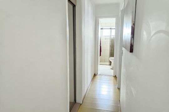 Corredor de apartamento para alugar com 3 quartos, 80m² em Butantã, São Paulo