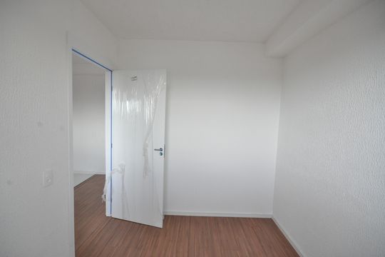 Quarto 1 de apartamento para alugar com 2 quartos, 32m² em Parque Novo Mundo, São Paulo