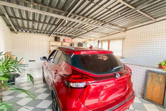 Garagem de casa à venda com 2 quartos, 315m² em Parque Boturussu, São Paulo