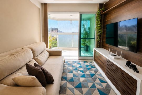 Sala de apartamento à venda com 2 quartos, 81m² em Icaraí, Niterói