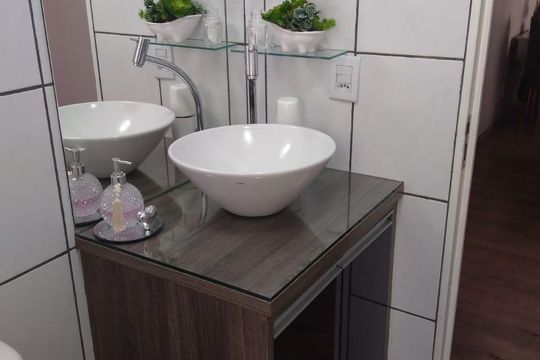 Banheiro de apartamento à venda com 2 quartos, 50m² em Parque Oratório, Santo André