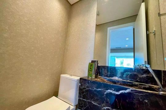 Lavabo de apartamento para alugar com 3 quartos, 138m² em Santo Amaro, São Paulo