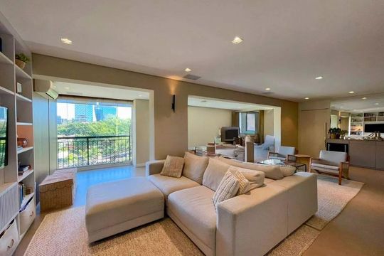 Apartamento para alugar com 3 quartos, 138m² em Santo Amaro, São Paulo