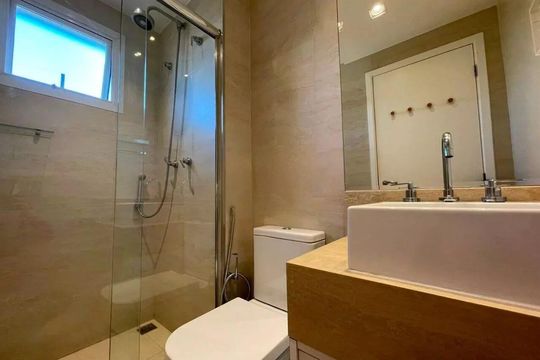 Banheiro de apartamento para alugar com 3 quartos, 138m² em Santo Amaro, São Paulo