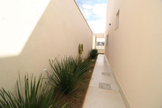 Jardim de casa para alugar com 3 quartos, 200m² em Jardim Karaíba, Uberlândia