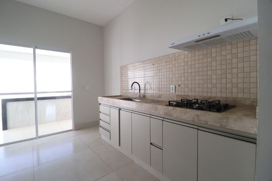 Cozinha de casa para alugar com 3 quartos, 200m² em Jardim Karaíba, Uberlândia