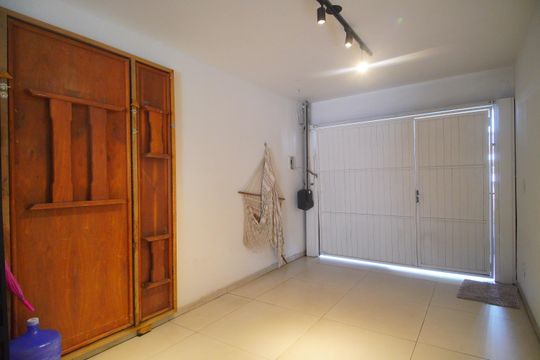Garagem de casa à venda com 3 quartos, 151m² em São José, São Leopoldo
