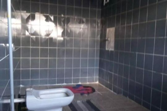 Banheiro de serviço de casa para alugar com 4 quartos, 438m² em Jardim Chapadão, Campinas