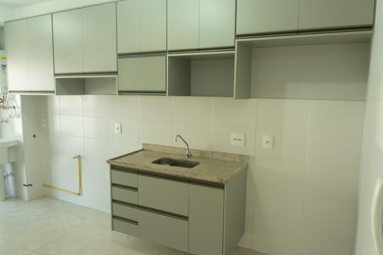 Cozinha e Área de Serviço de apartamento para alugar com 2 quartos, 60m² em Balneário Tropical, Paulínia