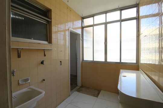 Área de Serviço de apartamento para alugar com 2 quartos, 69m² em Taquara, Rio de Janeiro