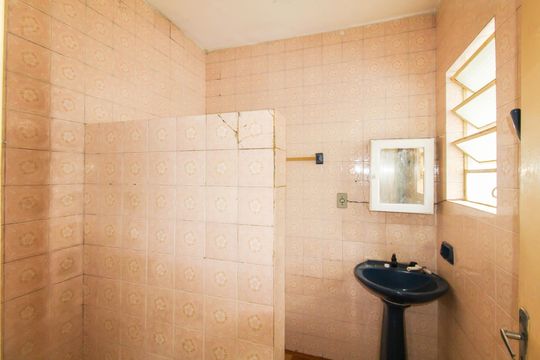 Banheiro de apartamento para alugar com 2 quartos, 63m² em Mathias Velho, Canoas