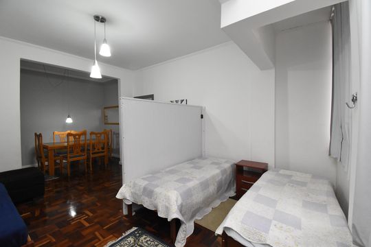 Sala de apartamento à venda com 2 quartos, 130m² em Centro, Curitiba