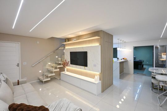 Casa para alugar com 3 quartos, 160m² em Jardim Wanda, Taboão da Serra