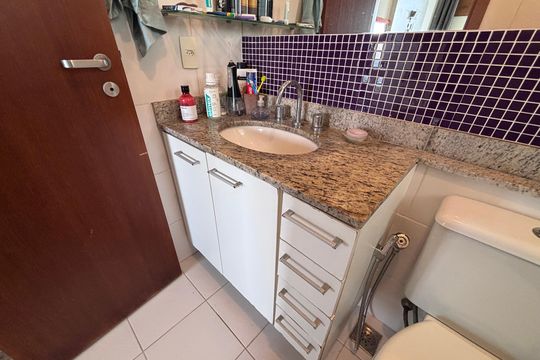 Banheiro do Quarto 1 de apartamento para alugar com 2 quartos, 85m² em Recreio dos Bandeirantes, Rio de Janeiro