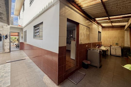 Quintal   de casa à venda com 6 quartos, 200m² em Jardim Caravelas, São Paulo