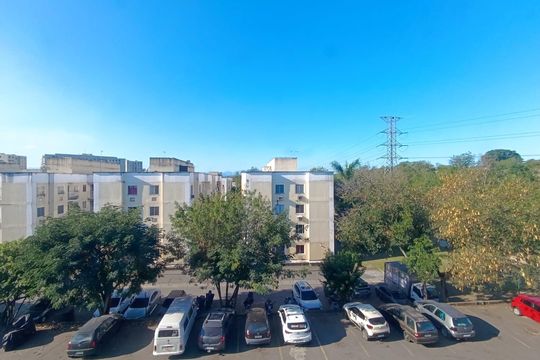 Quarto 2-vista de apartamento para alugar com 2 quartos, 48m² em Centro, Belford Roxo