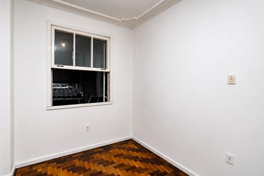 Quarto 2 de apartamento para alugar com 2 quartos, 50m² em Centro Histórico, Porto Alegre