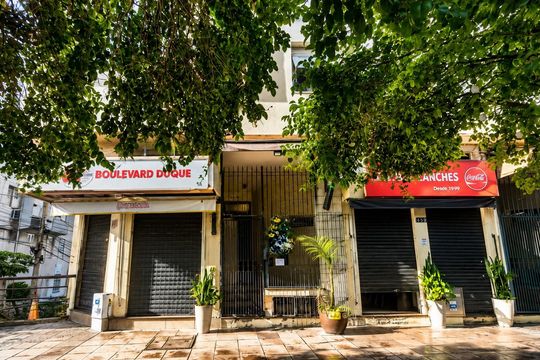 Fachada de apartamento para alugar com 2 quartos, 50m² em Centro Histórico, Porto Alegre