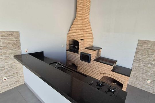 Área externa de casa à venda com 3 quartos, 200m² em Parque Dom Pedro II, Campinas
