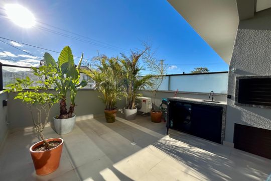 Varanda de apartamento para alugar com 1 quarto, 58m² em Barra da Lagoa, Florianópolis