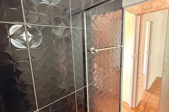 Banheiro de apartamento para alugar com 2 quartos, 40m² em Conjunto Habitacional Brigadeiro Faria Lima, São Paulo