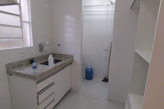 Cozinha de apartamento à venda com 2 quartos, 45m² em Palmares, Belo Horizonte