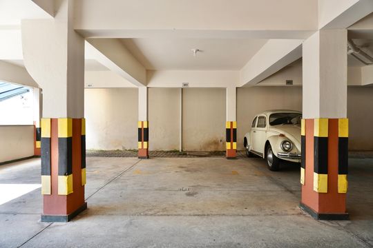 Garagem  de apartamento à venda com 3 quartos, 132m² em Coração Eucarístico, Belo Horizonte