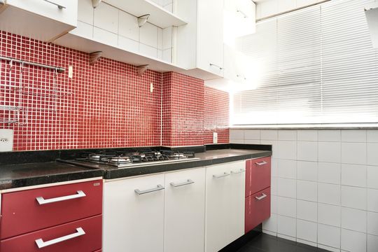 Cozinha de apartamento à venda com 3 quartos, 132m² em Coração Eucarístico, Belo Horizonte