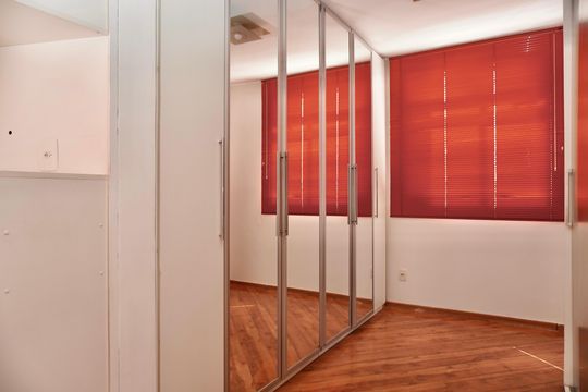 Suíte  de apartamento à venda com 3 quartos, 132m² em Coração Eucarístico, Belo Horizonte