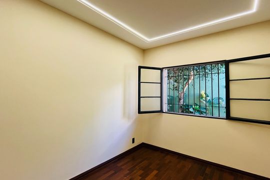 Casa à venda com 3 quartos, 295m² em Jardim das Paineiras, Campinas