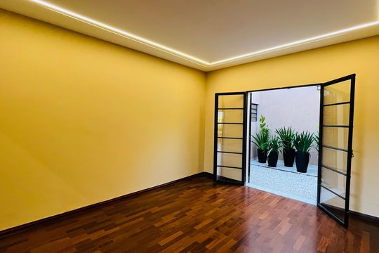 Casa à venda com 3 quartos, 295m² em Jardim das Paineiras, Campinas
