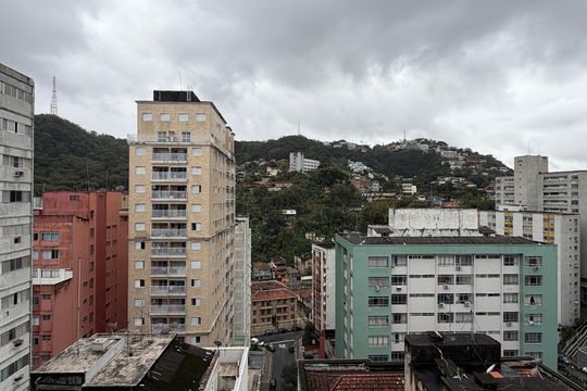 Vista  de kitnet/studio para alugar com 1 quarto, 29m² em Itararé, Santos