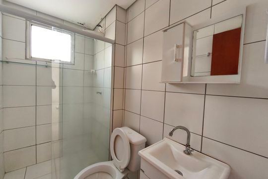 Banheiro de apartamento para alugar com 2 quartos, 42m² em Loteamento Parque Centenario, Campinas