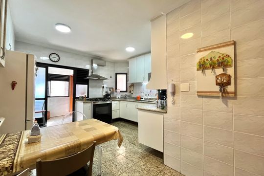 Cozinha de apartamento à venda com 3 quartos, 125m² em Chácara Inglesa, São Paulo