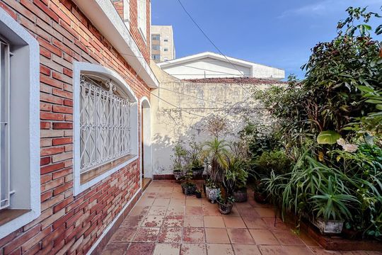 Área externa de casa à venda com 2 quartos, 147m² em Vila Gomes Cardim, São Paulo