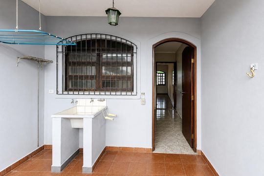 Área de serviço de casa à venda com 2 quartos, 113m² em Vila Clarice, São Paulo