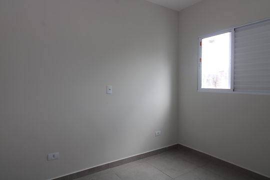 Quarto 2 de apartamento para alugar com 2 quartos, 45m² em Vila Nhocuné, São Paulo