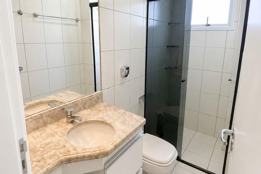 Banheiro de apartamento para alugar com 2 quartos, 85m² em Setor Bueno, Goiânia